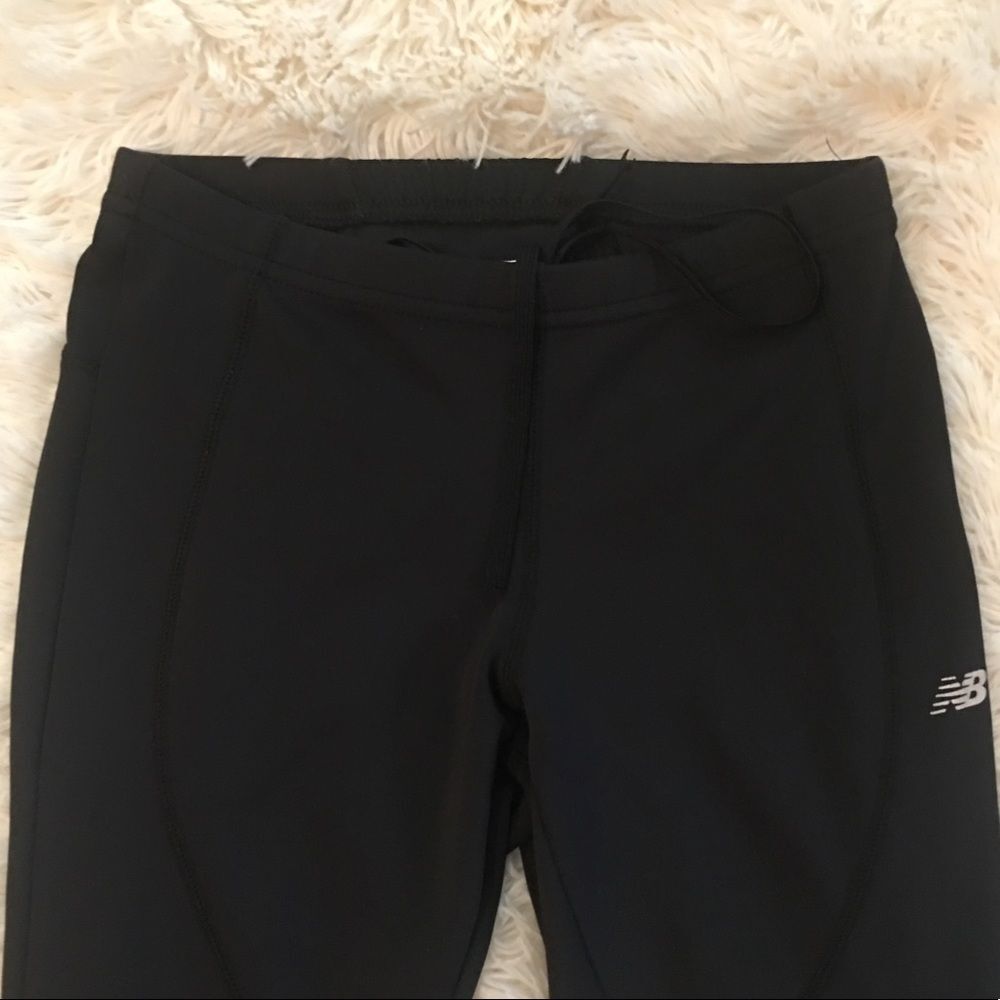 New Balance Black Lightening Dry Capri Leggings - Picture 12 of 16